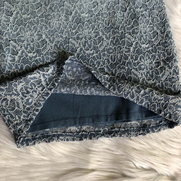 Abercrombie lace skirt size S - Picture 4 of 5